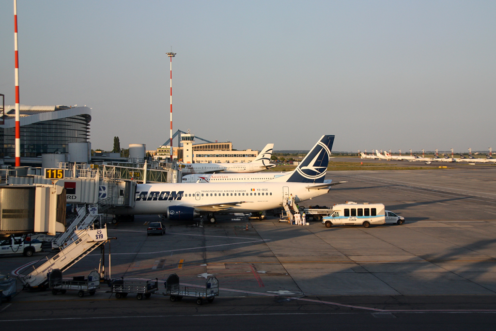  	 Aeroportul Bucuresti - Henri Coanda / Otopeni (OTP / LROP) - Iulie 2015 IMG_2513