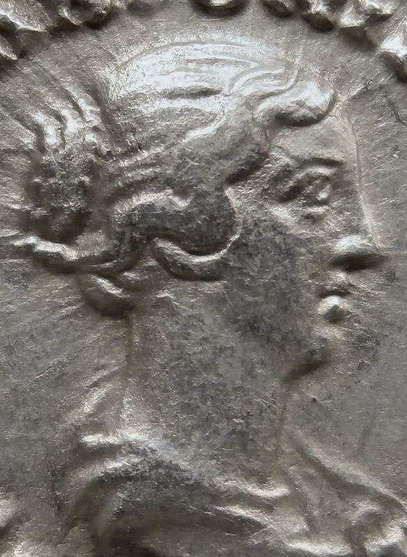 AS de Faustina II. VENVS - S C. Venus estante a izq. Ceca Roma. Imagen1