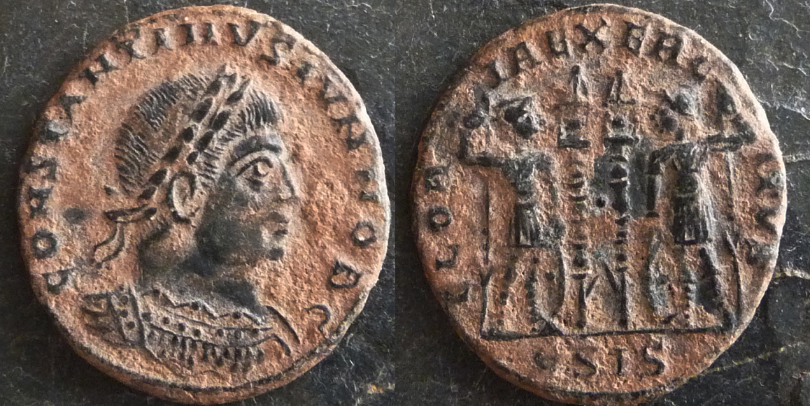 AE4 de Constantino I. GLORIA EXERCITVS. Image