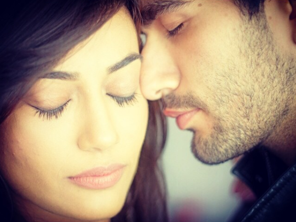 Surbhi Jyoti / სურბჰი ჯიოტი - Page 35 7gu758