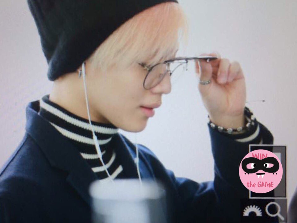 151029 Taemin @ Aeropuertos de Haneda y Gimpo {Rumbo a Corea} CSd_HDCRUAAIn8z_W_jpg_orig