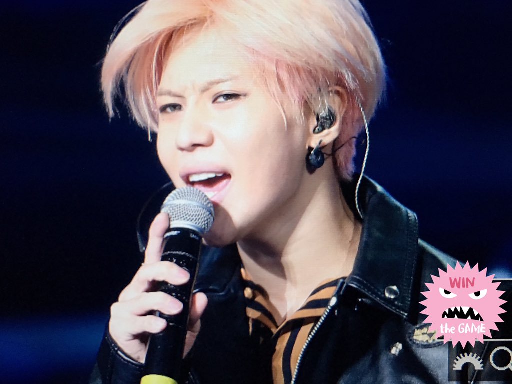 151028 Taemin @ Super Concert "The Show" 2015 CSZHx_GUAAAR3z_U_jpg_orig