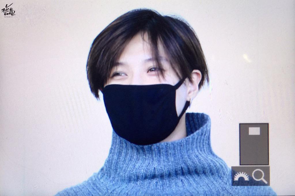 151012 Taemin @ Aeropuertos de Jeju y Gimpo {Rumbo a Seúl} CRGWi_Wq_Uc_AAWW_u_jpg_orig