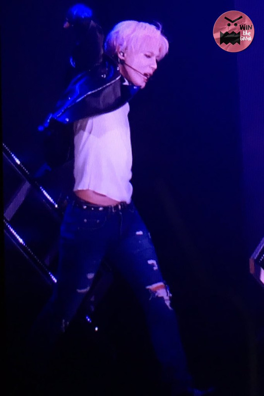 151028 Taemin @ Super Concert "The Show" 2015 CSa_Ntj5_VAAAZS3_Q_jpg_orig