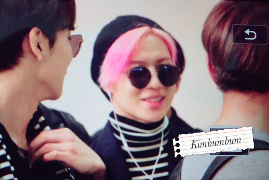 151021 Taemin @ Aeropuertos Gimpo y Haneda {Rumbo a Japón} CRzq_Qf_SUEAAZPQ1_jpg_orig