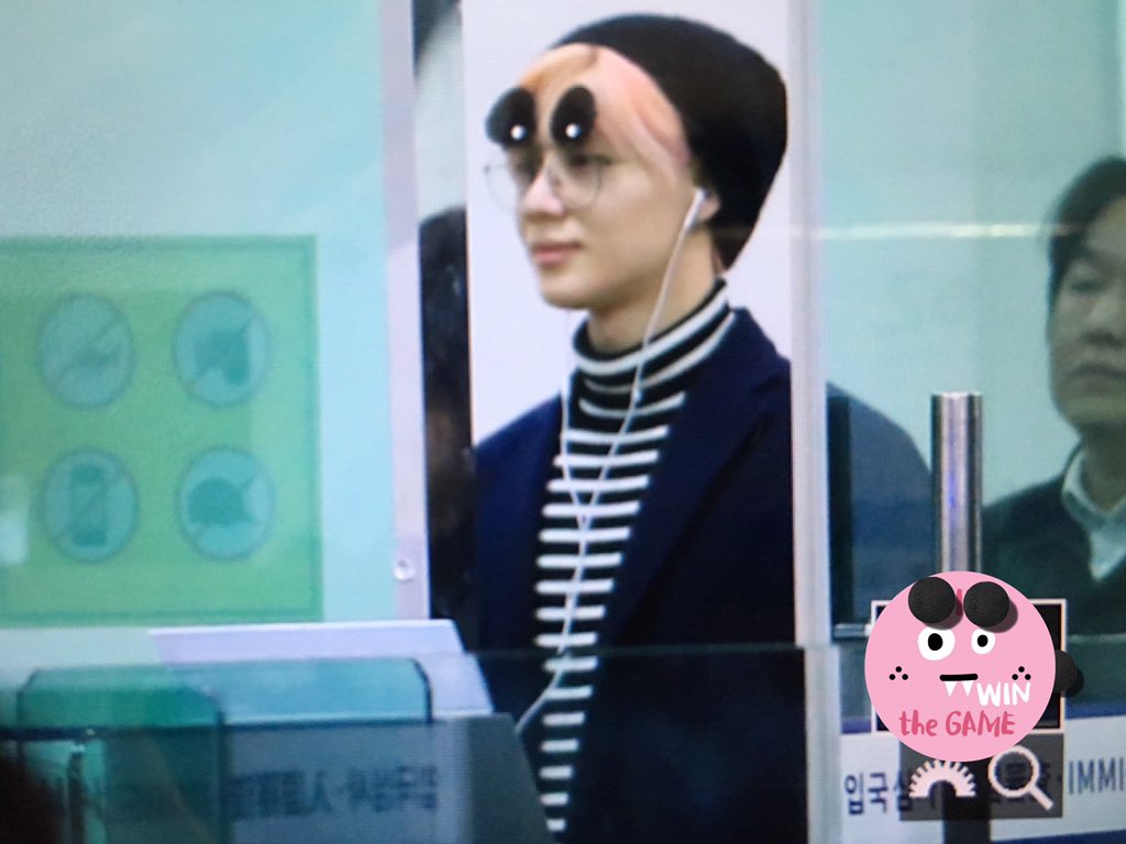 151029 Taemin @ Aeropuertos de Haneda y Gimpo {Rumbo a Corea} CSdx_Dyj_Uc_AEn_TZx_jpg_orig