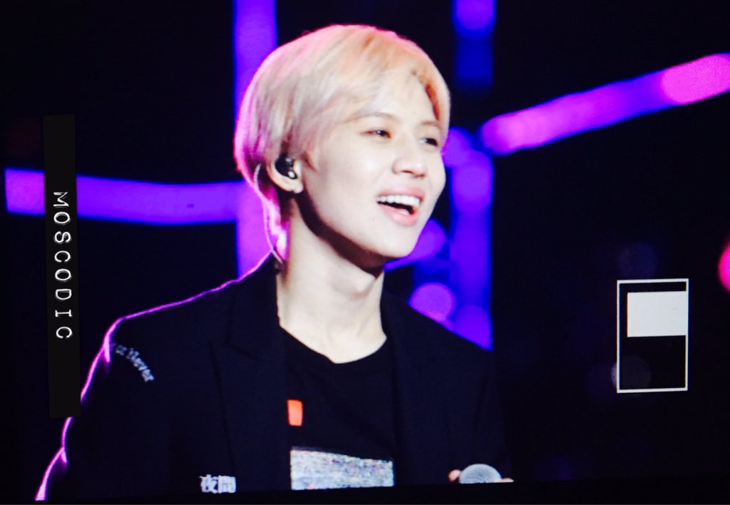 151030 Taemin @ 2015 K-POP World Festival en Changwon CSk_Vp_Wm_UEAE0j1p_jpg_orig