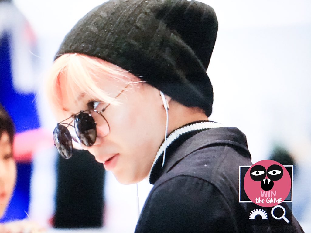 151029 Taemin @ Aeropuertos de Haneda y Gimpo {Rumbo a Corea} CSd_E_QZUw_AEsv3_Q_jpg_orig