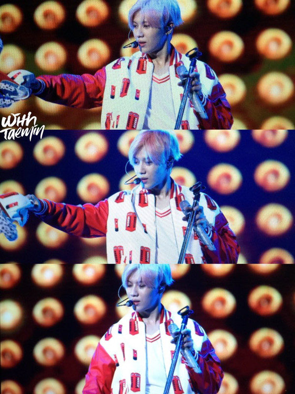 151025 Taemin @ 'SHINee World Concert IV in Shanghai' CSLd9mo_VAAAv5ut_jpg_orig