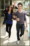 Jonas Brothers Resimleri - Sayfa 2 3353672_kevin-danielle-jonas-cute-kitson-09