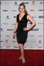 Nov 22, 2010 - Melissa Joan Hart - 38th International Emmy Awards in New York 5058055_Forum.anhmjn.com-20101126095903004