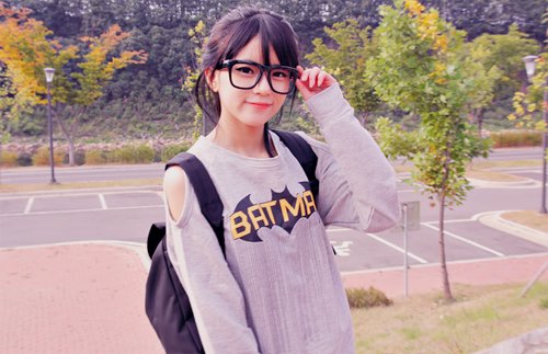 رواية حزينة "لن تعرف اسمي"_جديد- Asian-batman-cute-fashion-girl-Favim.com-242626