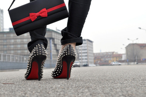 مدونتي ~ Asmaa Derbani  - صفحة 7 Fashion-girl-heels-louboutins-photography-Favim.com-257269