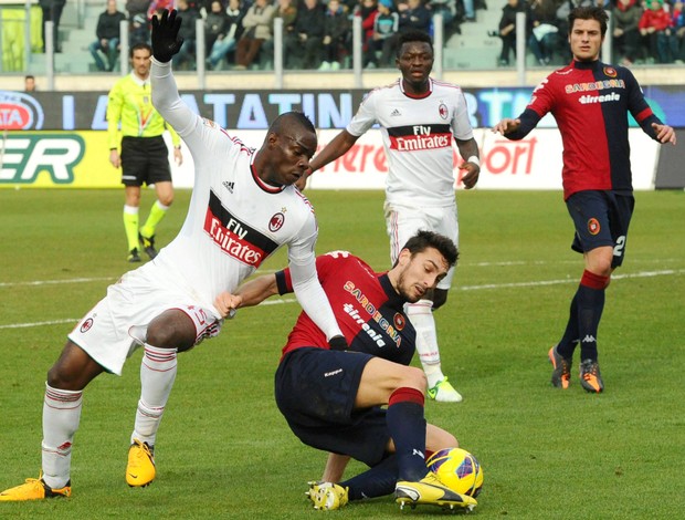 Balotelli marca de pênalti e salva Milan de derrota contra o Cagliari Balotelli_milan_cagliari