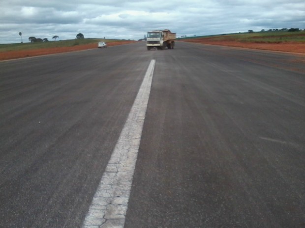 [Brasil] Reforma no aeroporto de Itapeva, SP, deve ser concluída em 90 dias  Pista_aero