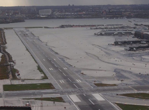 [Internacional] Aeroportos John F. Kennedy e Newark reabertos após supertempestade  1_8