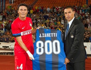 Com Maicon, Inter de Milão derrota time romeno no 800º jogo de Zanetti Cordoba_zanetti_div-siteoficial