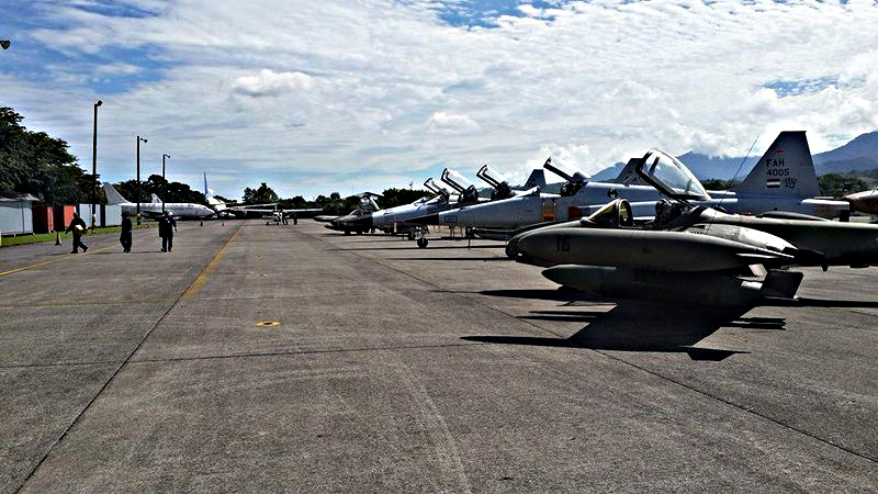Honduras: Aprueban convenio para repotenciar aviones de la FAH. 4226_1232666394