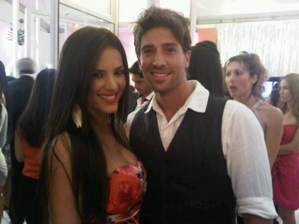 Gaby espino/გაბი ესპინო #18 - Page 19 1175481_328575353944398_1549732133_n