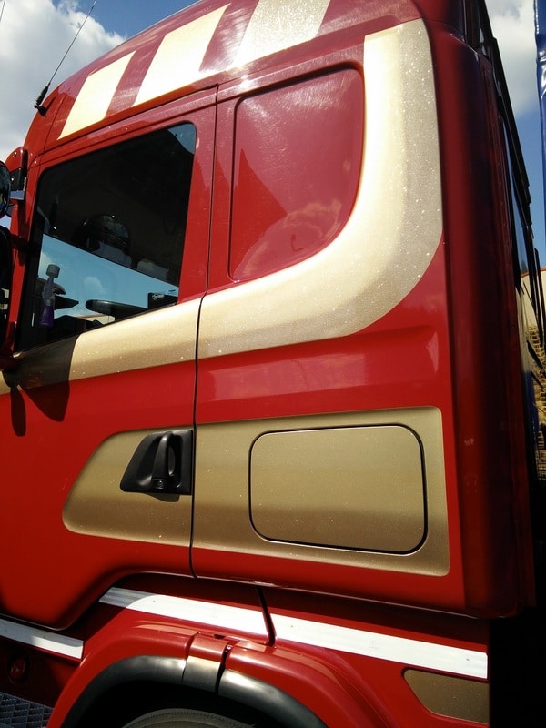 Rimettere a nuovo (o quasi) colore cabina Scania R dopo 8 anni di lavoro IMG_20150907_151710