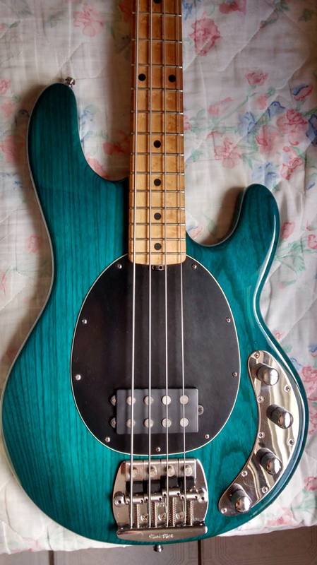 Clube MusicMan / Ernie Ball (Administrado pelo Licas) - Página 10 Stingray02