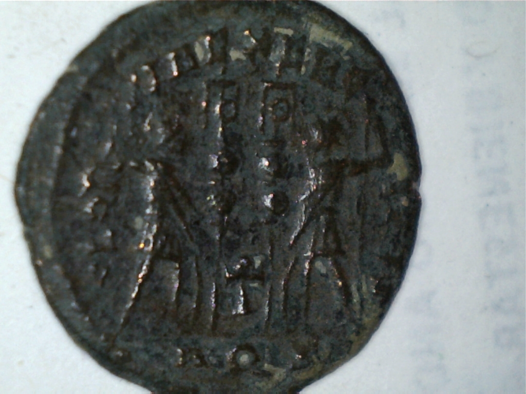 AE3 de Constantino II. GLORIA EXERCITVS. Aquilea 850