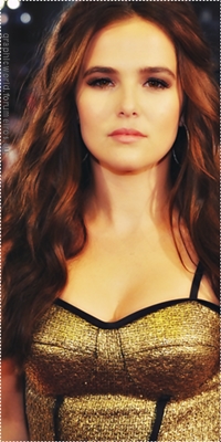 Zoey Deutch Image