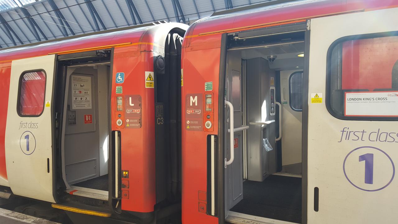 Londra : Euston, St Pancras Internațional și King's Cross-country.  20170902_100116