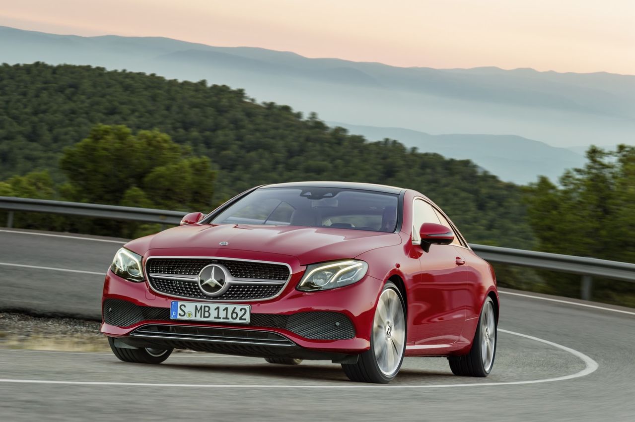 Nova Classe E Coupé 2018 é revelada 2018_Mercedes_E_Class_Coupe_16