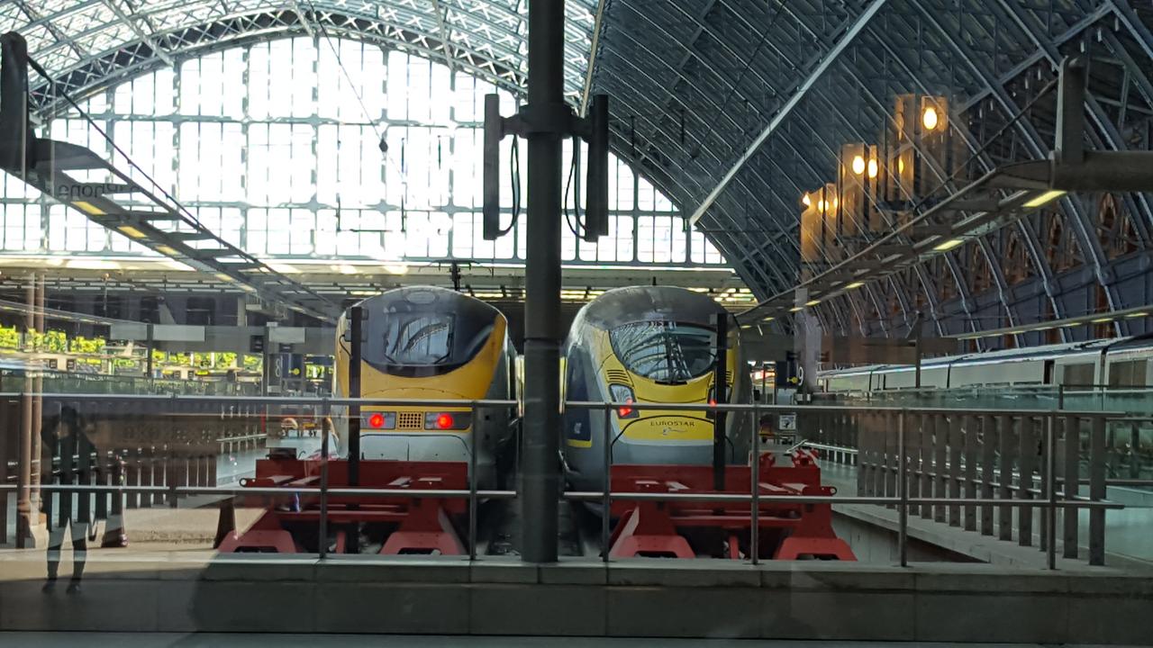 Londra : Euston, St Pancras Internațional și King's Cross-country.  20170902_093349