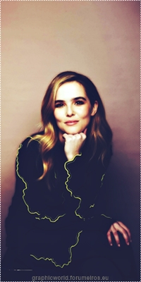 Zoey Deutch Image