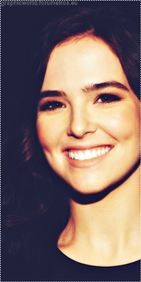 Zoey Deutch Image