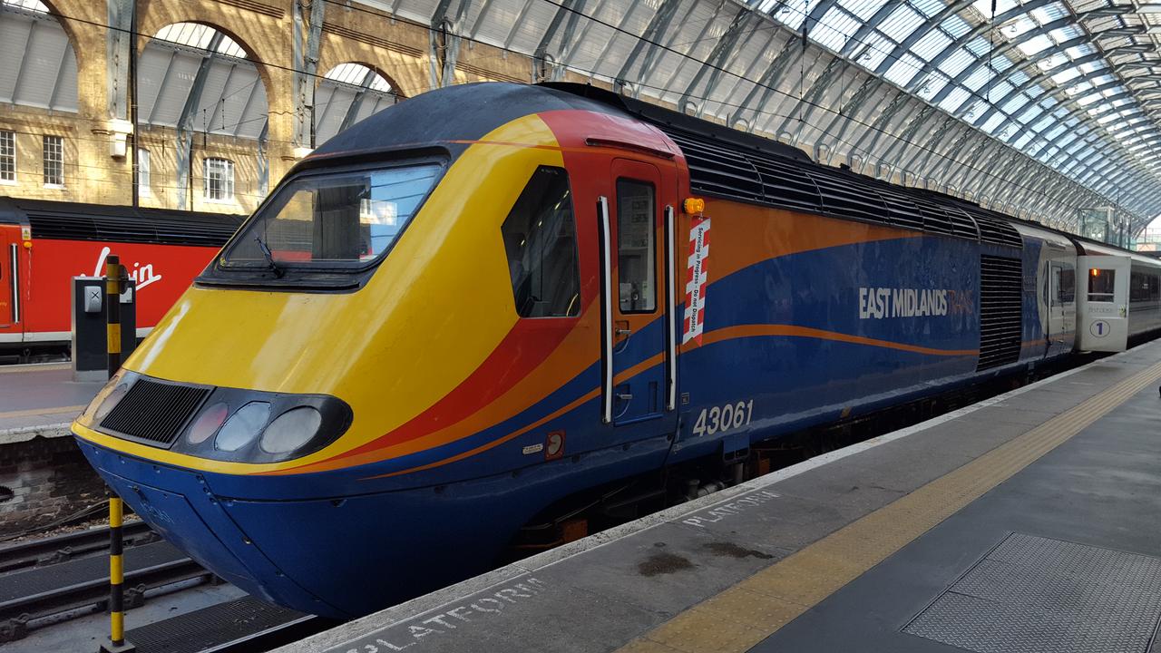 Londra : Euston, St Pancras Internațional și King's Cross-country.  20170902_095619