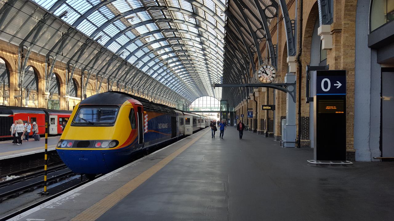 Londra : Euston, St Pancras Internațional și King's Cross-country.  20170902_095548