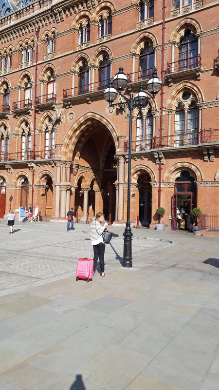 Londra : Euston, St Pancras Internațional și King's Cross-country.  20170902_093648