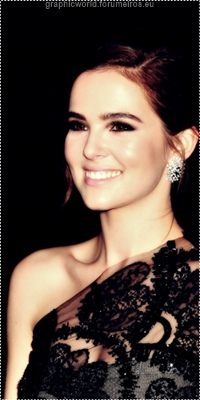 Zoey Deutch Image