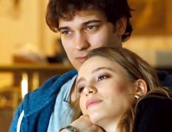 Serenay Sarikaya/სერენაი სარიკაია #22 - Page 30 CFg7_U0_DUEAAW_B4