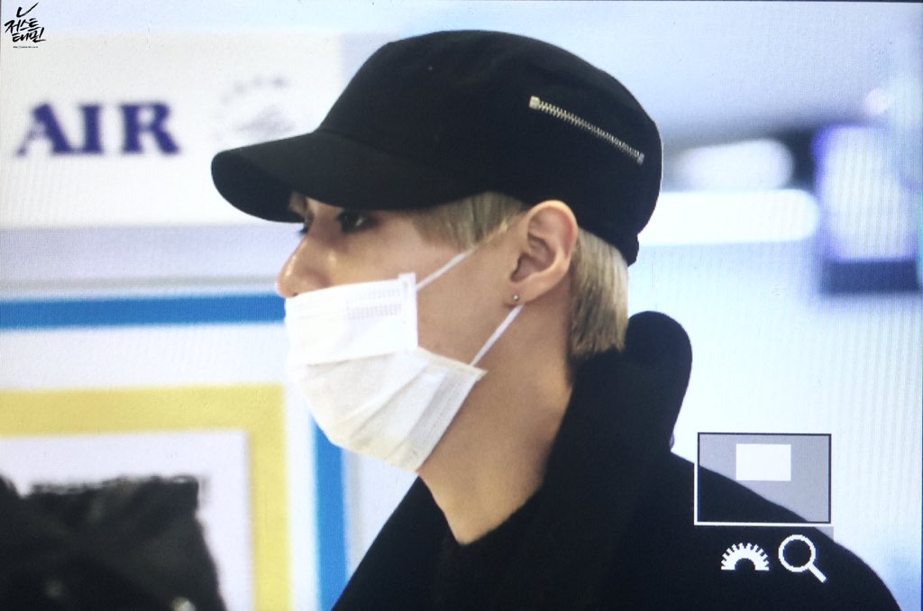 160115 Taemin @ Aeropuerto Gimpo {Rumbo a Japón} CYu_Ow_Q1_UEAAExdn_jpg_orig