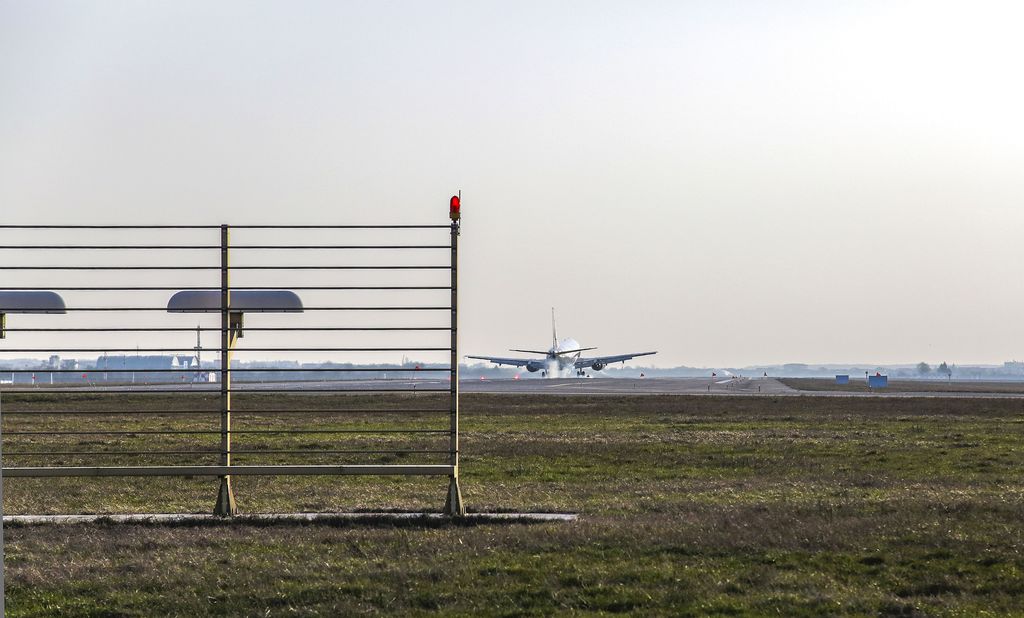  Aeroportul Bucuresti (Aurel Vlaicu/Baneasa) - Martie 2015 IMG_6192c_N