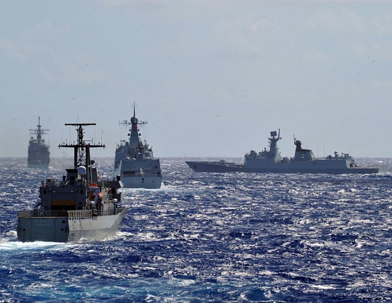 Participacion SEMAR Ejercicio RIMPAC 2014 - Página 4 RIMPAC2014_USSPORTROYALCG73_FF575_CHINA_DD171_CHINA