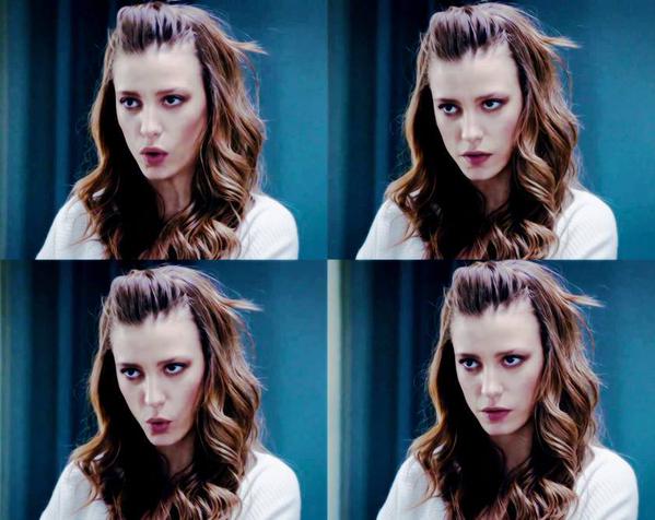 Serenay Sarikaya/სერენაი სარიკაია #22 - Page 25 CDce7_Q6_UUAAh_F5_T