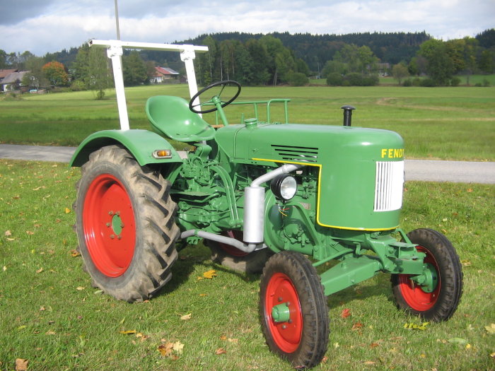 FENDT Tractores   - Página 10 FENDT_F24_L