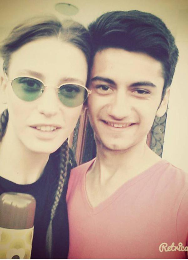 Serenay Sarikaya/სერენაი სარიკაია #22 - Page 49 CG_GNI_UIAABzvj