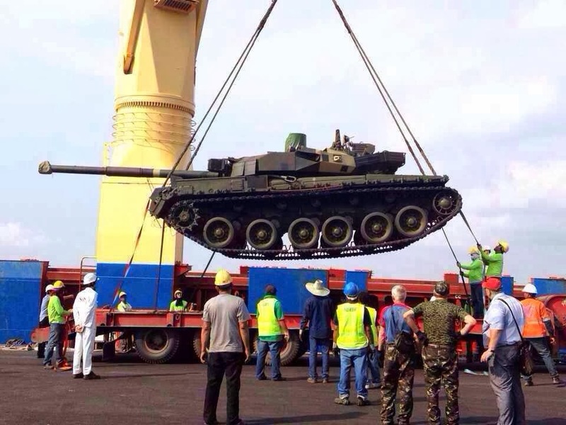 Fuerzas armadas del Reino de Tailandia 164