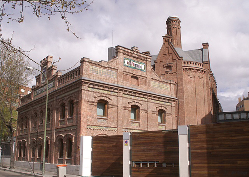 HOY VISITO A LA CIUDAD DE CIUDADES - MADRID MMM_ANTIGUA_FABRICA_DE_CERVEZAS_EL_AGUILA_HOY_BI