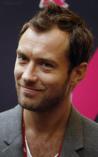 Jude Law - Page 2 048628280a2bbda5930a661eb18ebe81