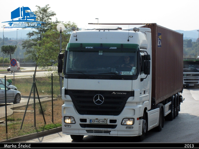 Actros MP2  - Page 5 IMG_6615