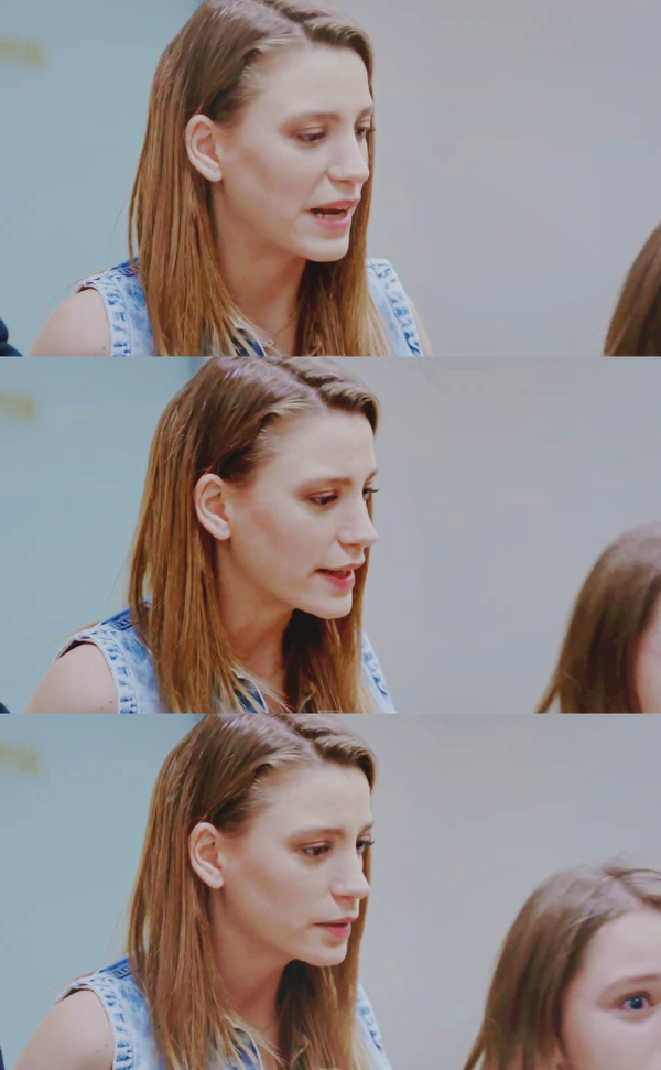 Serenay Sarikaya/სერენაი სარიკაია #24 - Page 9 CHZK_ZUWw_AAZx_FT