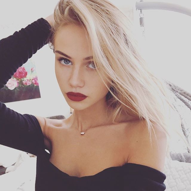 BENJI SKELTON ► Fiche de liens Scarlett_Leithold_-_Bellazon_75