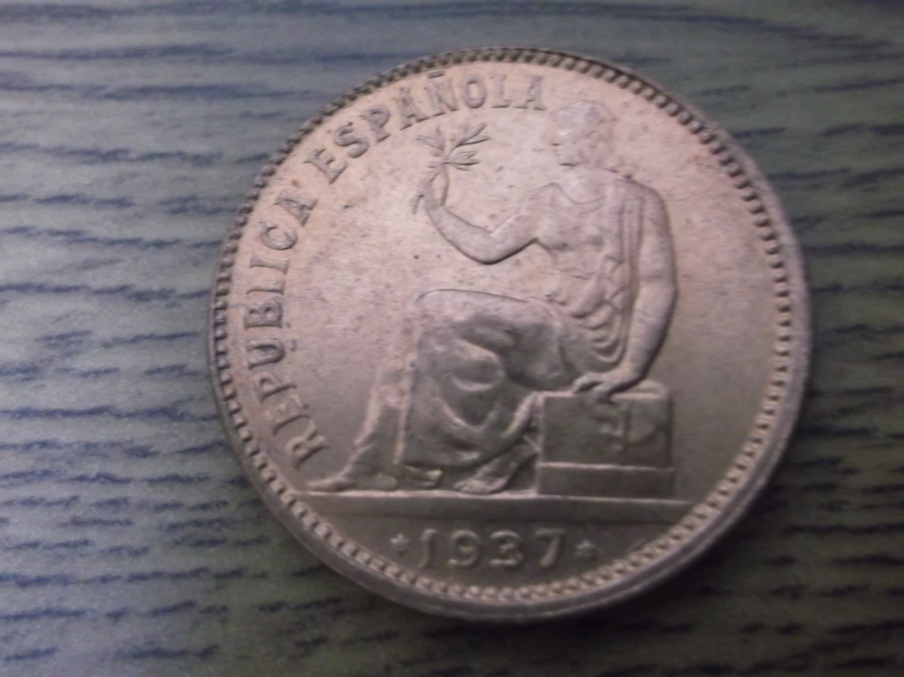 50 céntimos de 1937 3-4 DSCF3133